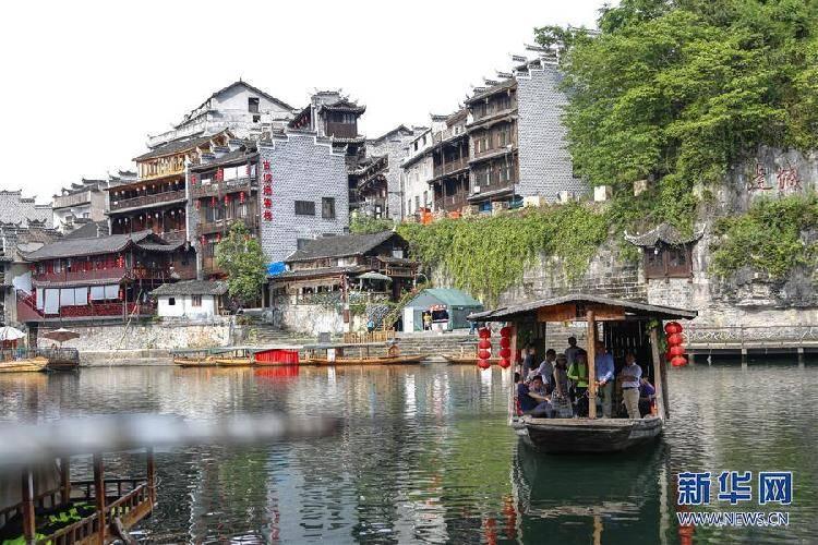 解惑小秘书-秦朝为了巩固统一除了进行政治制度建设,还采取了哪些措施蜗牛问答平台